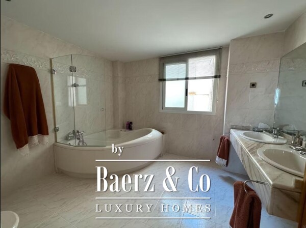 photo 12 Beautiful luxury home in Valencia, Arrancapins