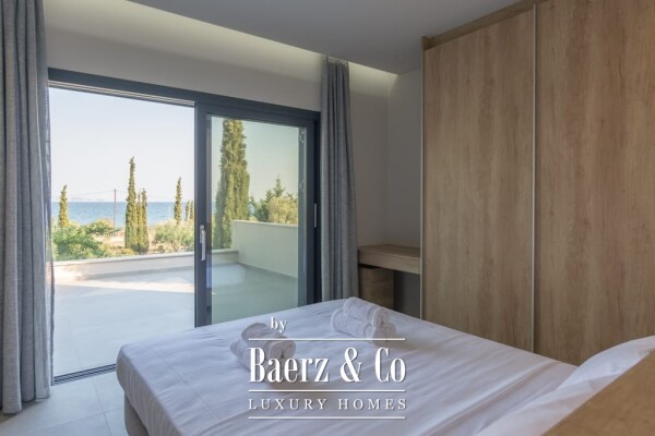photo 40 Seafront Elegance in Porto Heli - Petrothalassa