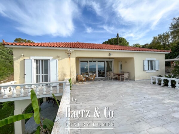 photo 3 Venetian Mansion with Private Shoreline - Tragaki, Zakynthos
