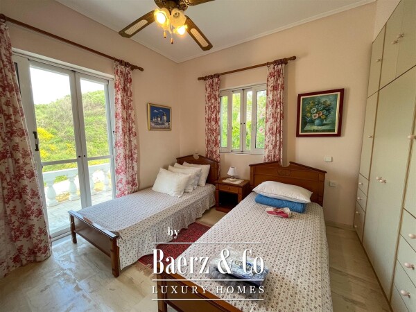photo 10 Venetian Mansion with Private Shoreline - Tragaki, Zakynthos