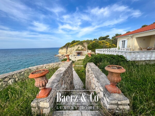 photo 18 Venetian Mansion with Private Shoreline - Tragaki, Zakynthos