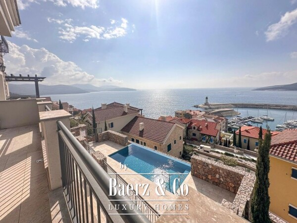 photo 1 Luxurious Apartment with a Sea View on the Coast of Montenegro