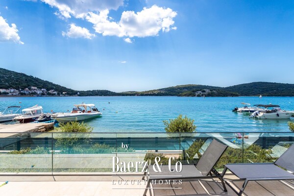 photo 18 Tisno, modern villa with a swimming pool, first row to the sea