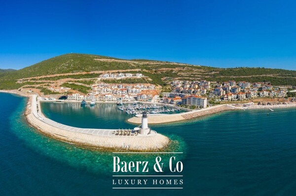 photo 3 Luxurious Duplex Apartment on the Coast of Montenegro