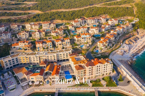 photo 5 Luxurious Duplex Apartment on the Coast of Montenegro