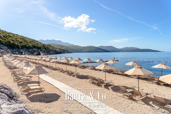 photo 10 Luxurious Duplex Apartment on the Coast of Montenegro