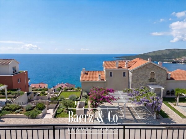 photo 14 Luxurious Duplex Apartment on the Coast of Montenegro
