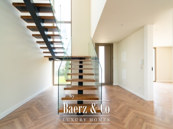 photo 9 Brand-New Contemporary Villa in São João das Lampas, Close to the Beach