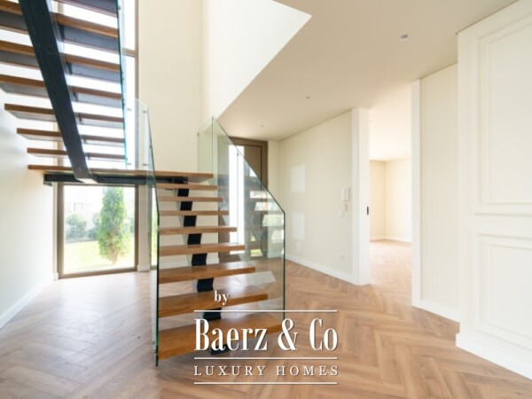 photo 10 Brand-New Contemporary Villa in São João das Lampas, Close to the Beach