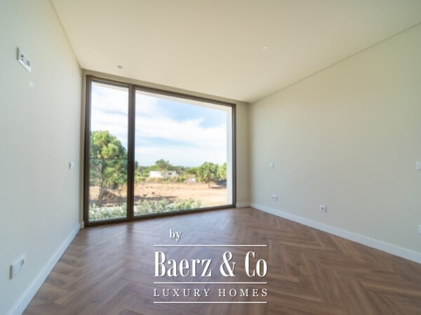 photo 34 Brand-New Contemporary Villa in São João das Lampas, Close to the Beach