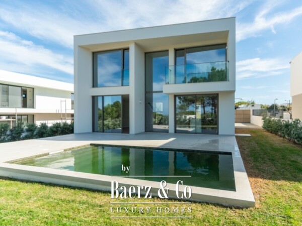 photo 38 Brand-New Contemporary Villa in São João das Lampas, Close to the Beach