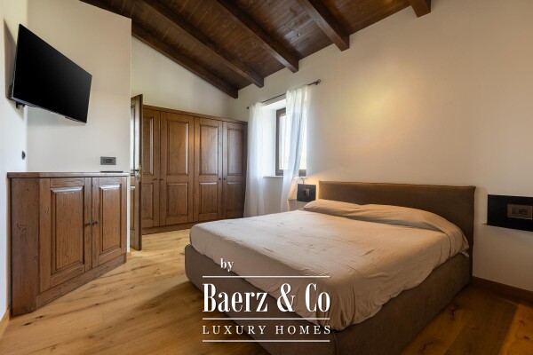 photo 29 Istria, Višnjan, a beautiful stone villa with a pool in a peaceful natural setting