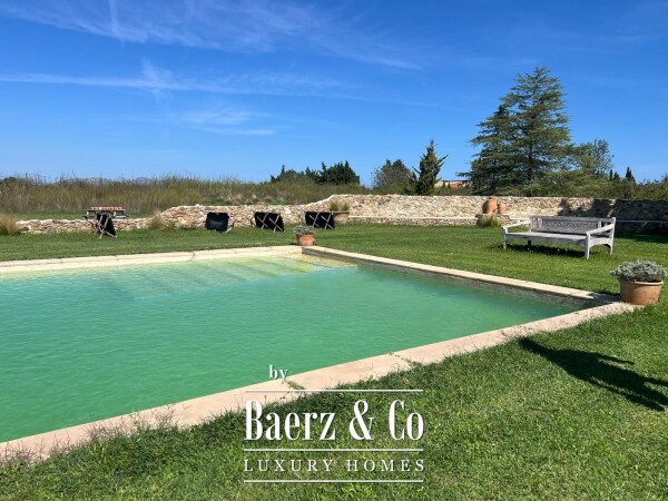 photo 5 Exclusive House with Garden and Swimming Pool in Torrent